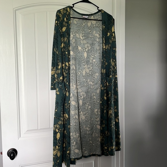 LulaRoe Sarah Long Open Floral Cardigan - Picture 2 of 9